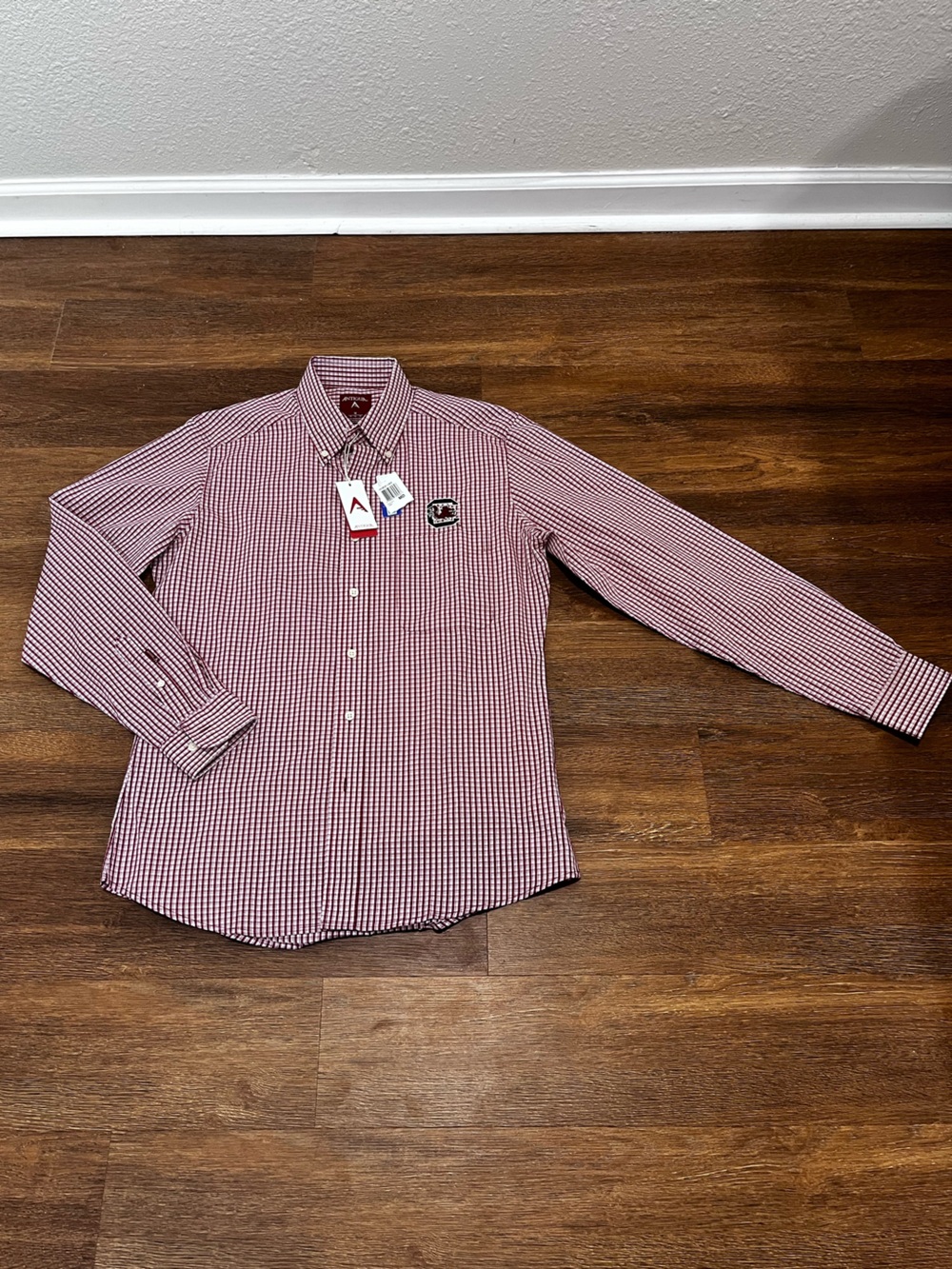 NWT Men’s Antigua Carolina Gamecocks Red Plaid Button Down Size Medium